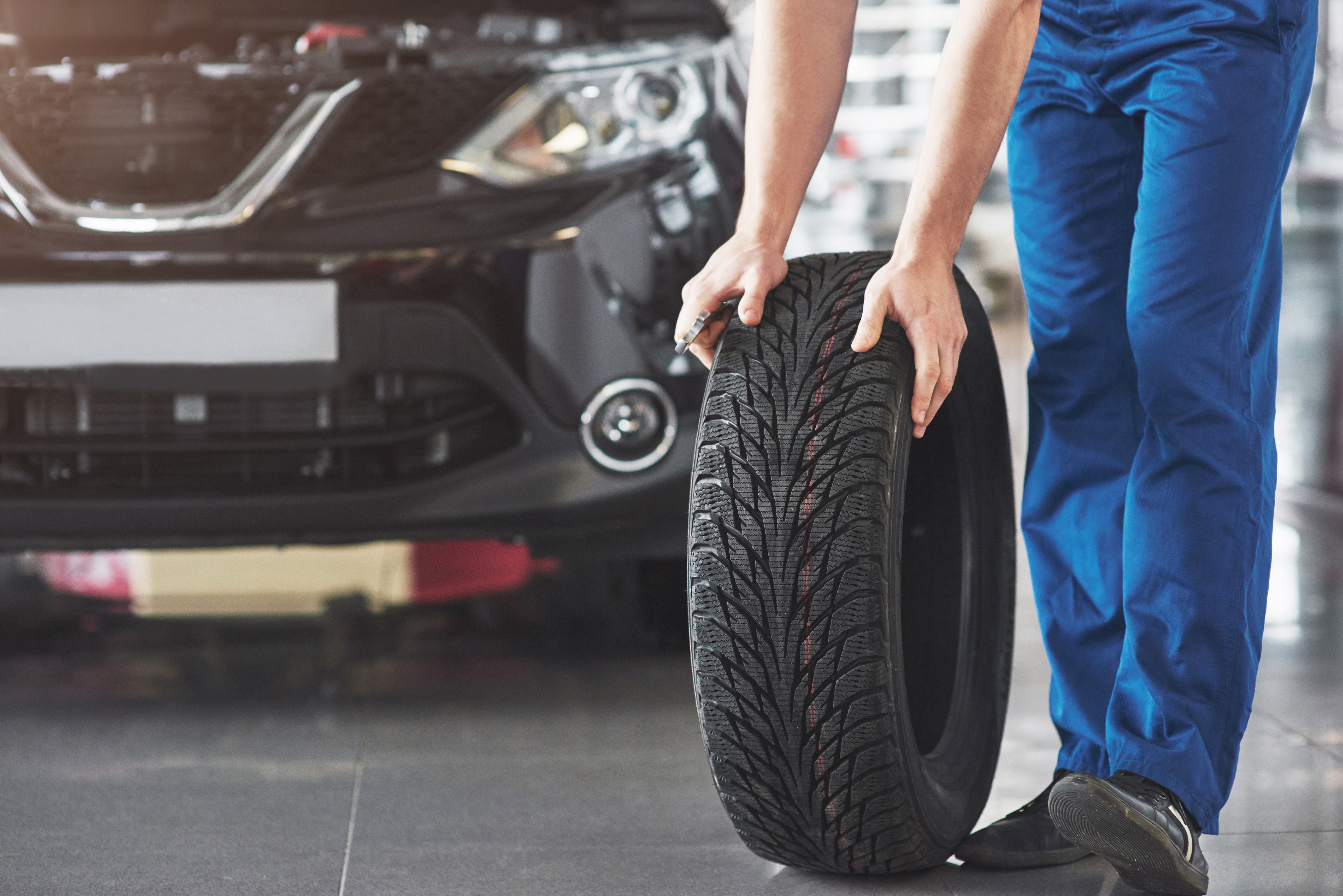 Why Tyres in Dubai Wear Out Much Faster Than Most Drivers Expect